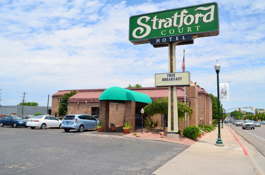 Stratford Court Hotel Cedar City Exterior photo