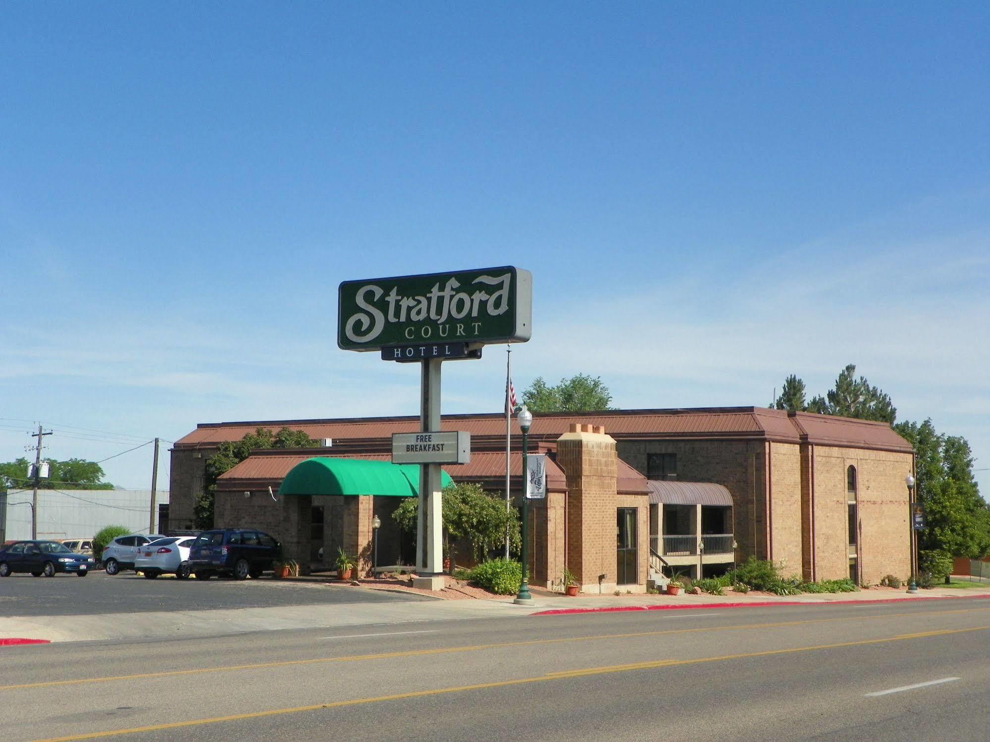 Stratford Court Hotel Cedar City Exterior photo